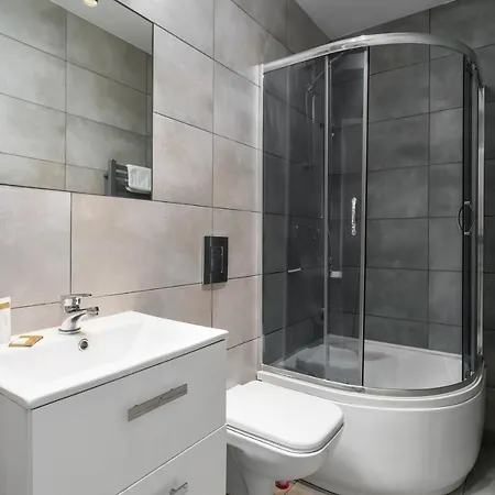 Pod Herkulesami By Renters 아파트 포즈난