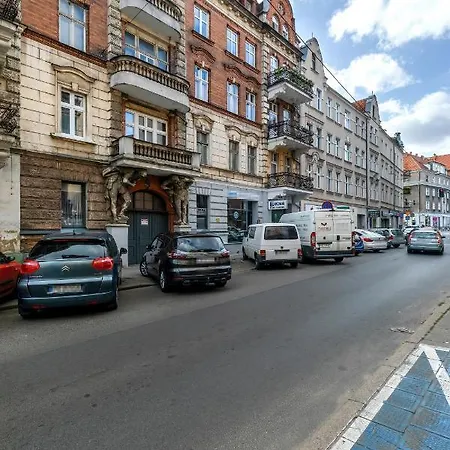 Pod Herkulesami By Renters 아파트 *