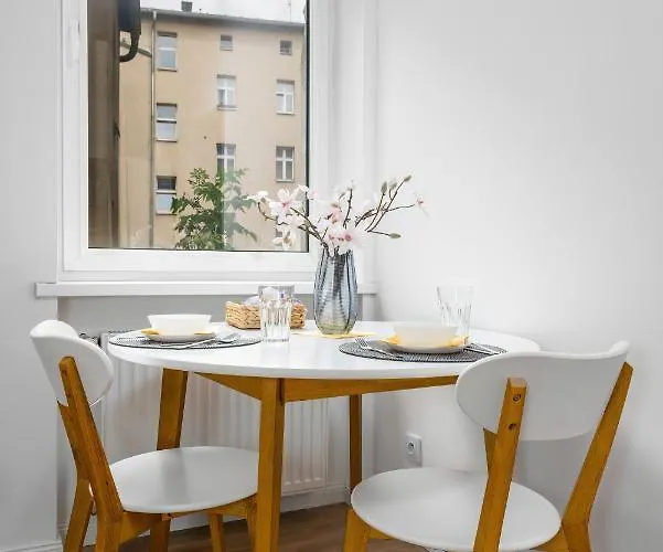 Pod Herkulesami By Renters Appartamento Poznań