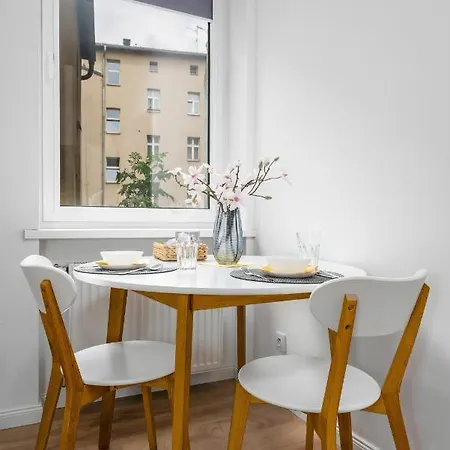 Pod Herkulesami By Renters Appartamento Poznań