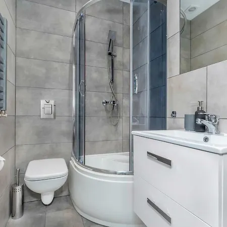 Pod Herkulesami By Renters Poznań